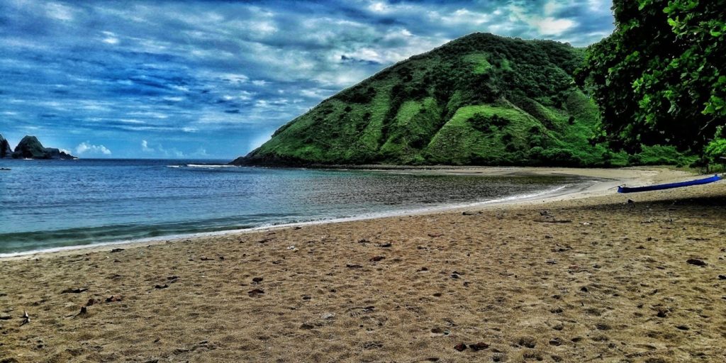 10 Pantai Terindah Di Indonesia Yang Wajib Kamu Kunjungi - Asuransi ...