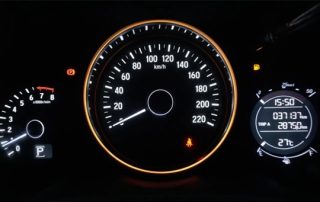 Perbedaan Speedometer, Odometer, dan Tachometer