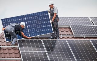 Ketahui Untung Rugi Pasang Solar Panel di Rumah